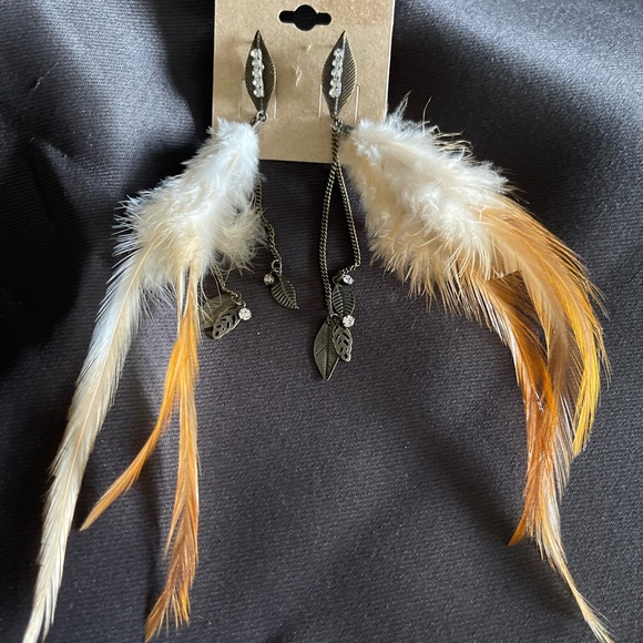 Fashion earrings with feathers and leaf chain! - Picture 2 of 5